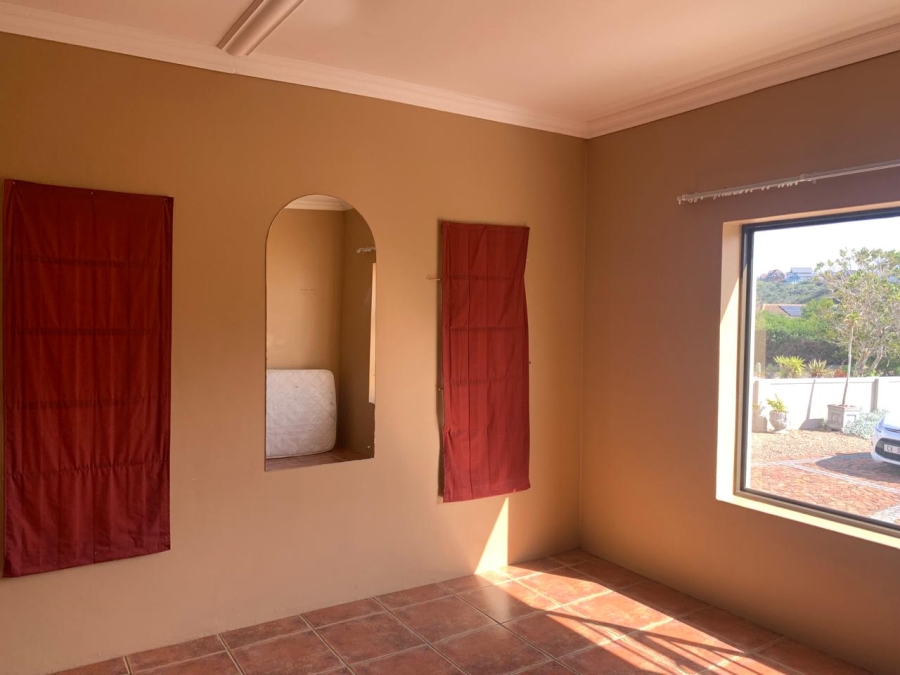 4 Bedroom Property for Sale in Cola Beach Western Cape